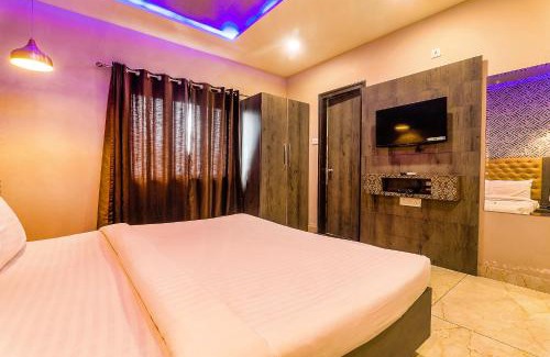 Gorakhpur Hotel | FabHotel Rudra Inn & Cafe