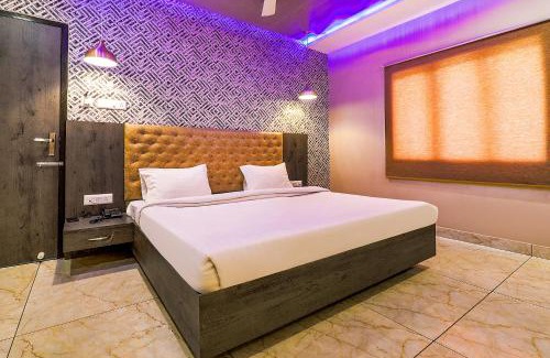 Gorakhpur Hotel | FabHotel Rudra Inn & Cafe