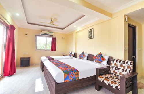 Nerul Hotel | FabHotel Sai Swastik - Nr Deltin Royale Casino