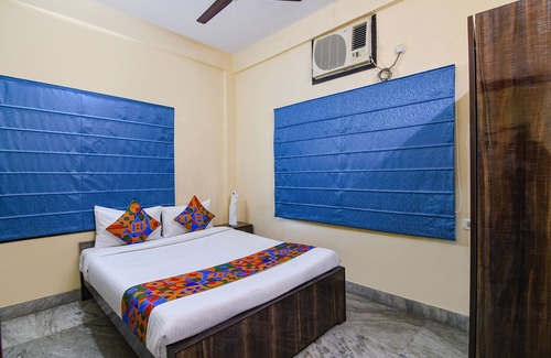 Sector 1 Hotel | Fabhotel Sapphire Comfort