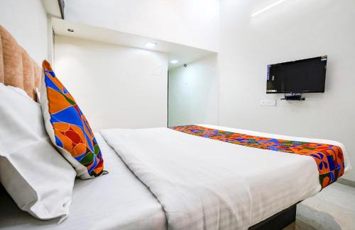 Nashik Hotel | FabHotel Saroj Inn - Mumbai Naka