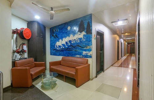 Mira Road East Hotel | Fabhotel Shivani Residency