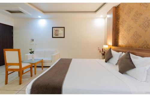 Malviya Nagar Hotel | FabHotel Signature Inn