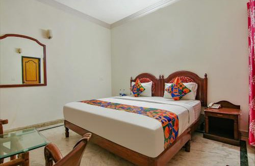 DLF Phase 3 Hotel | FabHotel Singh Suite - DLF Phase 3, Gurugram