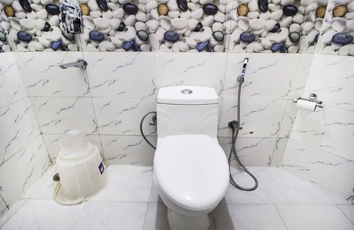Kolkata Hotel | FabHotel Sivalika Inn Near Howrah Station
