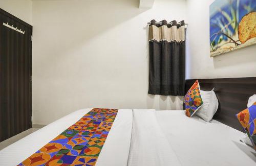 Rajkot Hotel | FabHotel SK