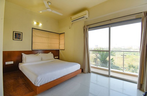 Kharadi Hotel | FabHotel Sky Vista Inn