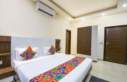 Jharsa Village Hotel | FabHotel Skylight Inn - Artemis Hospital Gurgaon
