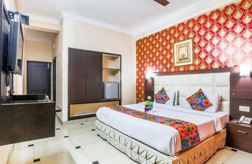 Mayapur Hotel | Fabhotel Statiq Inn