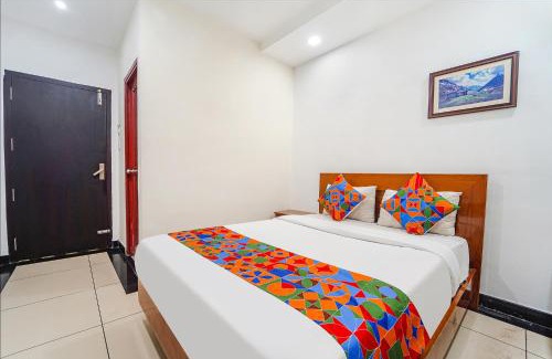 Kaloor Hotel | FabHotel Stratford