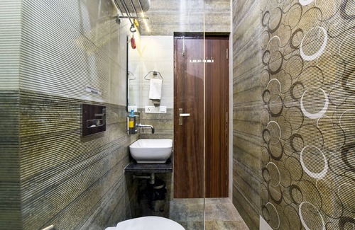 Vaishali Nagar Hotel | Fabhotel The Castle Homestay