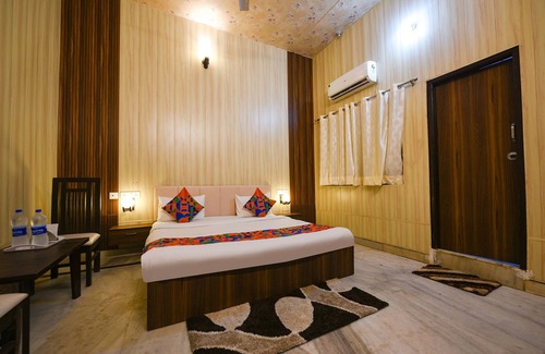 Faridabad Hotel | Fabhotel The Grand Palace