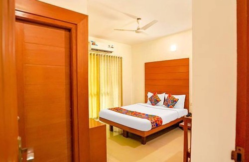 Periamet Hotel | Fabhotel The Green City