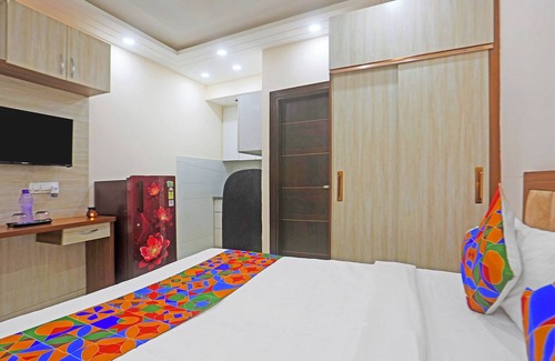 East of Kailash Hotel | Fabhotel The Hide Away