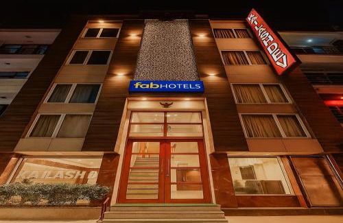 Adarsh Nagar Hotel | FabHotel The Kailash Dev - Near Azadpur Metro