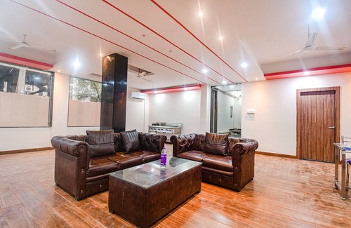 Park Street Hotel | Fabhotel The Lily
