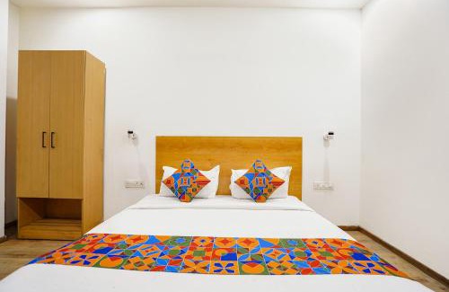Delhi Hotel | FabHotel The Luxe Inn