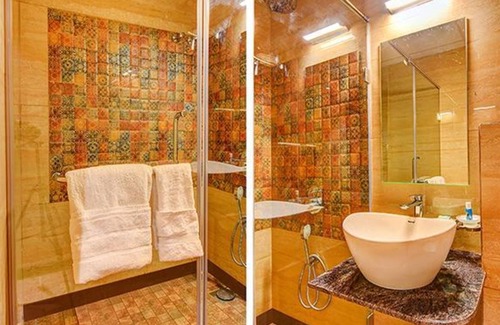 Indiranagar Hotel | Fabhotel The Rameshwaram