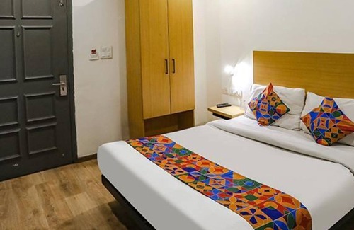 Pitampura Hotel | FabHotel The Vaishali Dakshini Pitampura