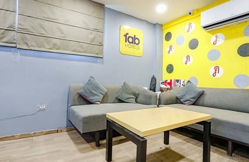 Pitampura Hotel | FabHotel The Vaishali Dakshini Pitampura