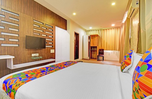 Meera Nagar Hotel | Fabhotel The Walnut