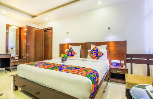 Adarsh Nagar Hotel | FabHotel Tipsyy Inn Suites