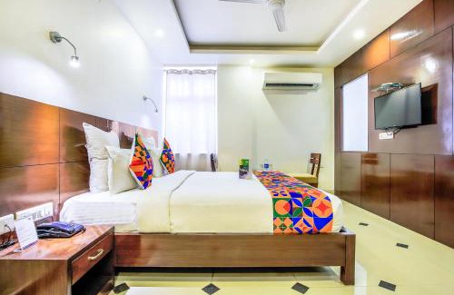 Adarsh Nagar Hotel | FabHotel Tipsyy Inn Suites