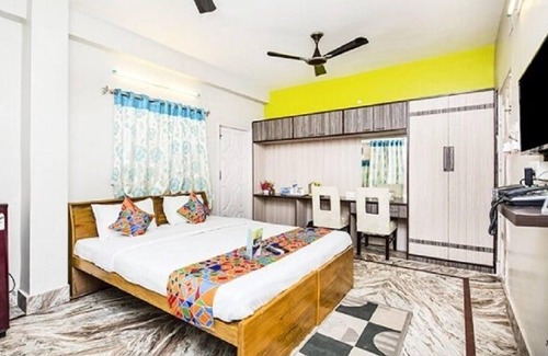Sector 1 Hotel | FabHotel Transit Guest House