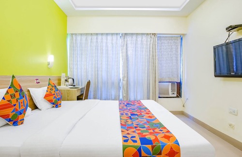 Chembur East Hotel | Fabhotel Tuliip Residency