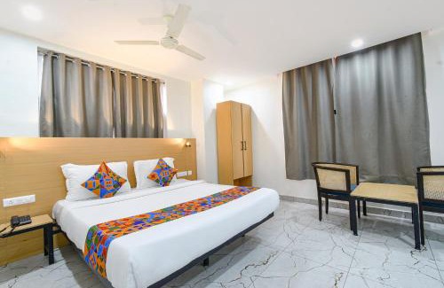 Nanakram Guda Hotel | Fabhotel Unnam- Nr Amazon Hyderabad Campus, Financial District, Gachibowli