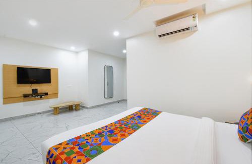 Nanakram Guda Hotel | Fabhotel Unnam- Nr Amazon Hyderabad Campus, Financial District, Gachibowli