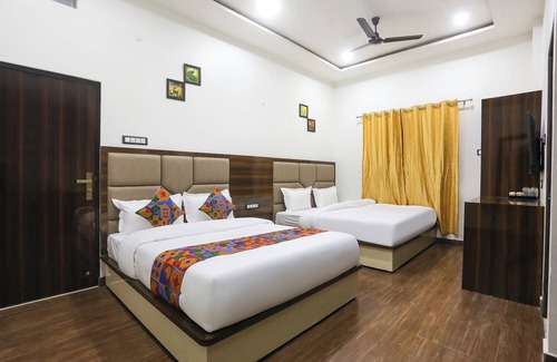 Kakarmatha Hotel | Fabhotel Varanasi Suites