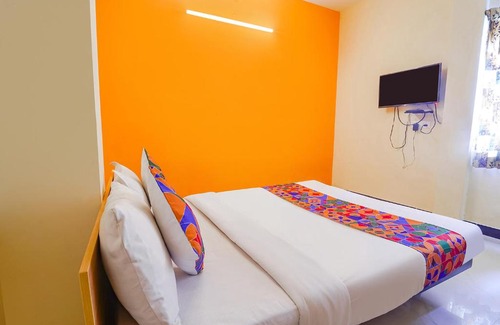 Coimbatore Hotel | FabHotel Virksham