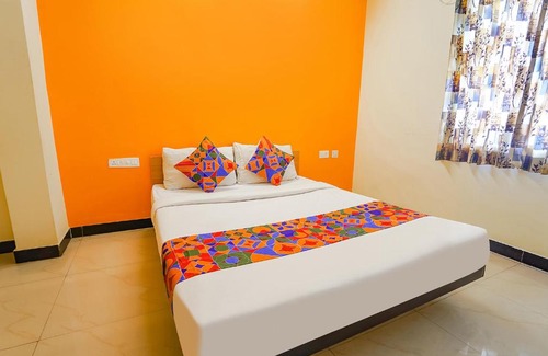 Coimbatore Hotel | FabHotel Virksham