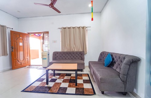 Saravanampatty Hotel | FabHotel Virksham Thrivyn