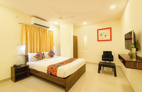 Medchal Hotel | Fabhotel Vk'S Gandimaisamma