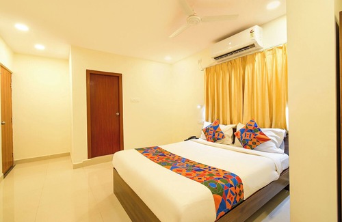 Medchal Hotel | Fabhotel Vk'S Gandimaisamma