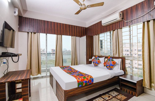 Kolkata Hotel | Fabhotel White House I