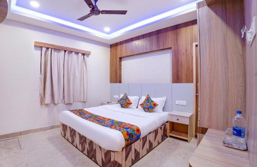 Ramapuram Hotel | FabHotel Wooden Park - Nr DLF IT Park, Ramapuram