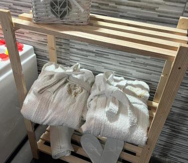 Agliano Terme Apartment | Fabianna suite