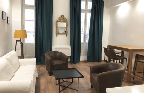 Montpellier City-Centre Apartment | Fabre museum, charming apartment, free parking.!