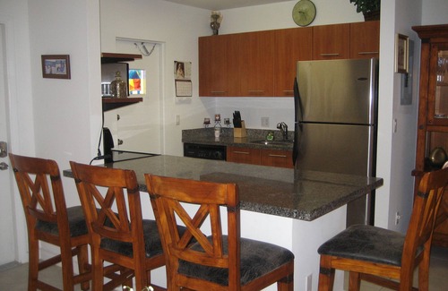 Pompano Beach Condo | FABULOUS 1BR/1BTH CONDO - 1/2 BLOCK TO BEACH