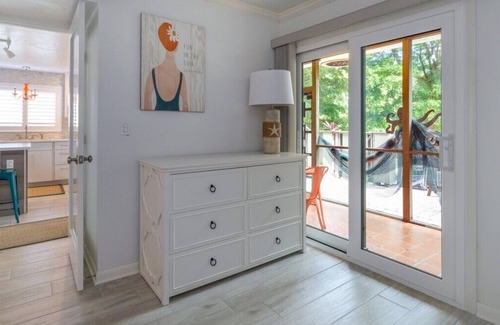 Holmes Beach Condo | FABULOUS 2/2 Condo, Heated Community Pools, Tennis, Walking Distance to Gulf.