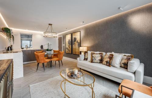 Knightsbridge Apartment | Fabulous 2Br 2Bth Apartment with AC Next to Harrods