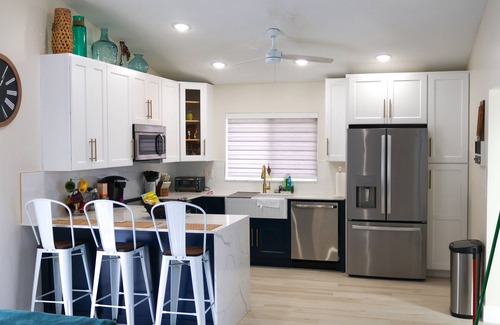 Lauderhill House | Fabulous 3/2 Home in Ft Lauderdale suburb.