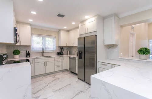 South Lake Villa | Fabulous 5BR/3BA Villa near Hollywood Beach