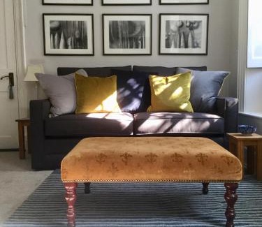 St Aubin Apartment | Fabulous Apartment in Historic House in St Aubin