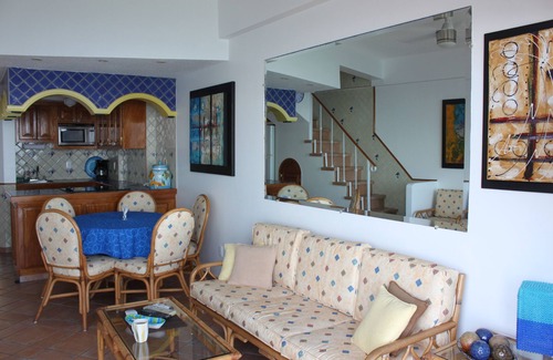 South Shore Hotel Area Condo | Fabulous Beachfront Condo with Spectacular Views!