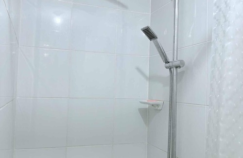 Cebu House | Fabulous building with AC in vibrant Cebu City
