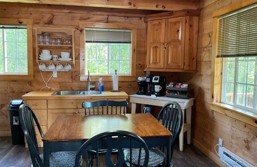 Hillsboro Cabin | Fabulous cabin with AC in charming Hillsboro